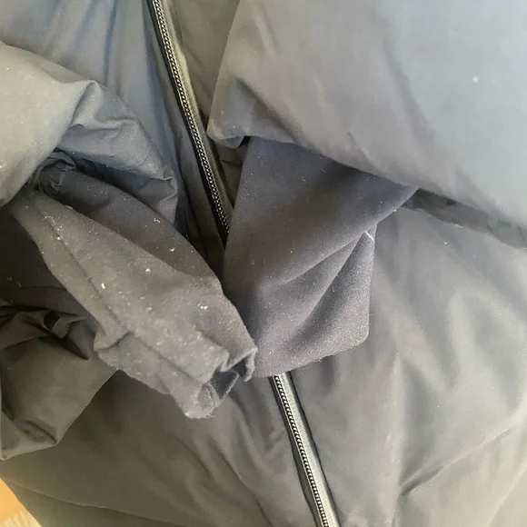 Aritzia TNA The Super Puff₂O™ Mid - Picture 15 of 16